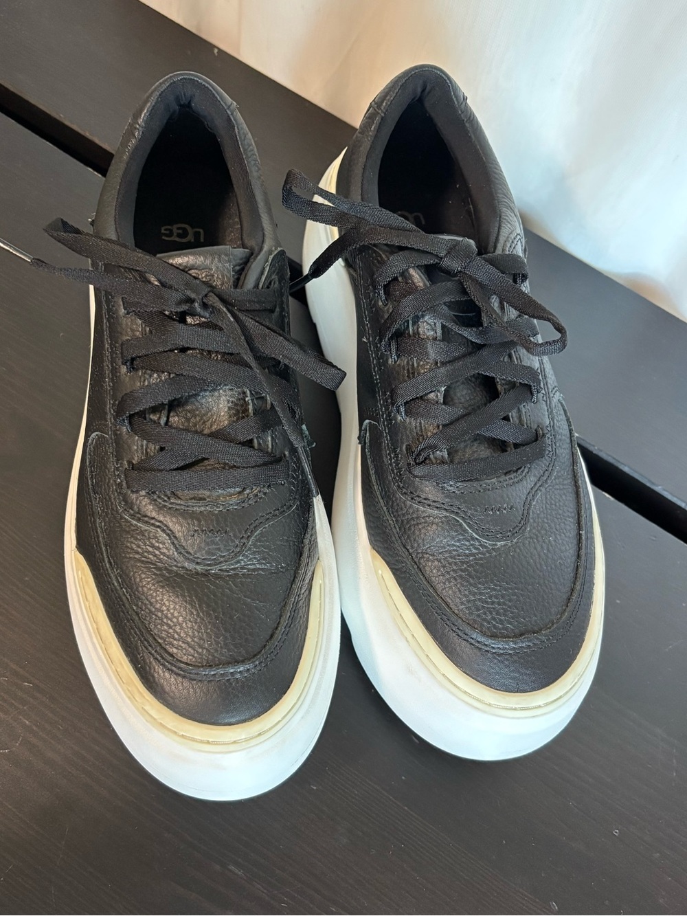 UGG Treadlite Leather Platform Sneakers Black White Sole Women’s 8.5 - Picture 2 of 11